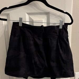 Lululemon Athletica Black Camouflage Mini Skirt